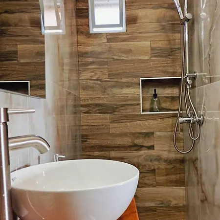 Stavros Luxury Apartmán *